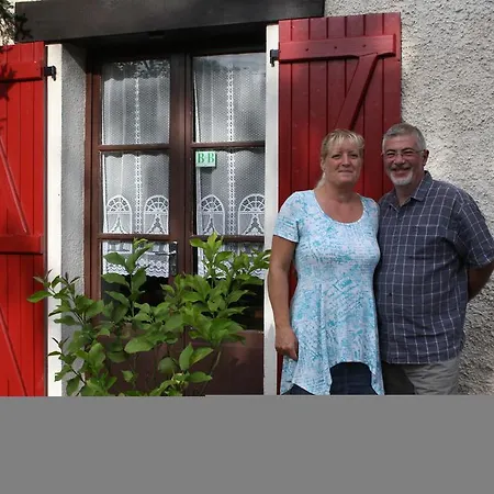 Chambres D'hotes Domaine Les Escargots Bed & Breakfast *