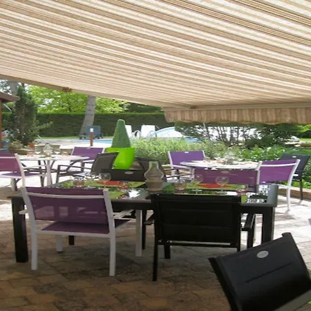 Chambres D'hotes Domaine Les Escargots Bed & Breakfast